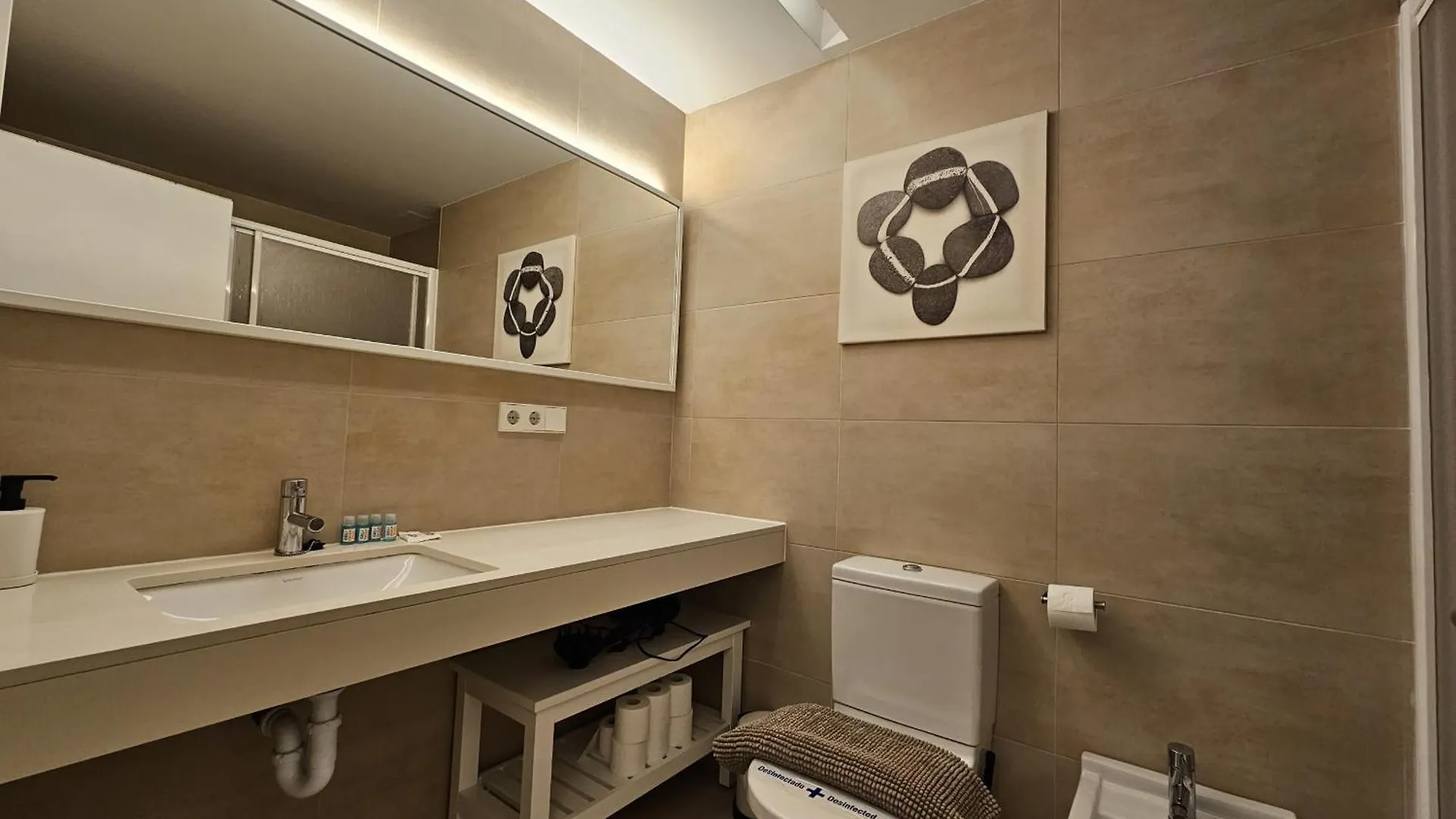 El Primer Balcon De Santo Domingo Tuapartamento Boutique & Art Apartment Pamplona